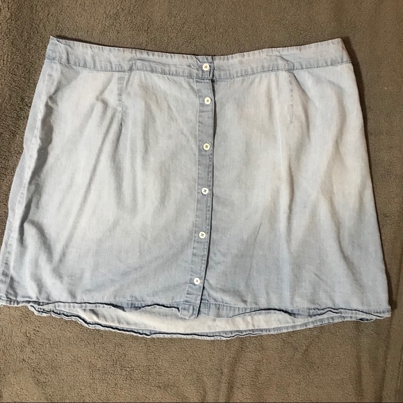 PLUS SIZE 2X Charlotte Russe Chambray Mini Skirt - Picture 2 of 3
